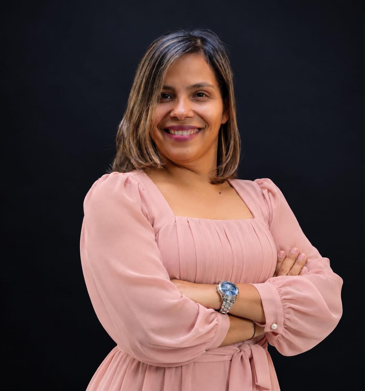 Retrato de Mikelys García